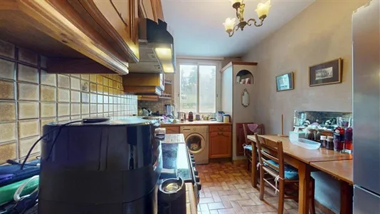 Apartments in Lyon - photo 3