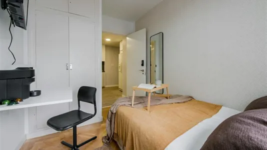 Rooms in Madrid Salamanca - photo 3