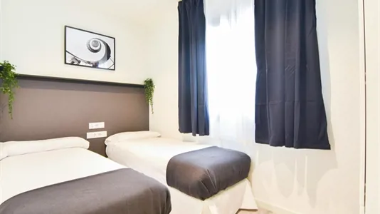Apartments in Barcelona Ciutat Vella - photo 3