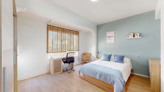 Rooms in Castellón de la Plana/Castelló de la Plana - photo 1