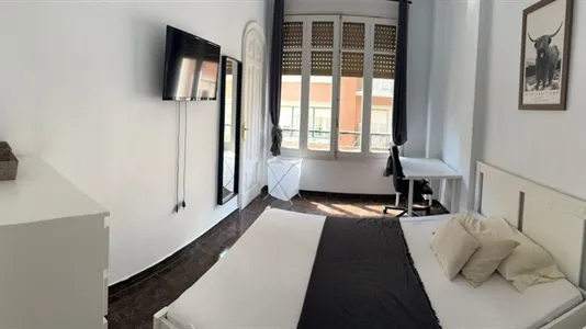 Rooms in Valencia L'Eixample - photo 8