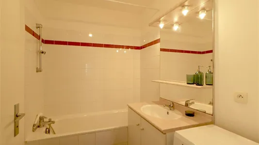 Rooms in Saint-Denis - photo 8