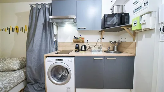 Apartments in Lyon - photo 4