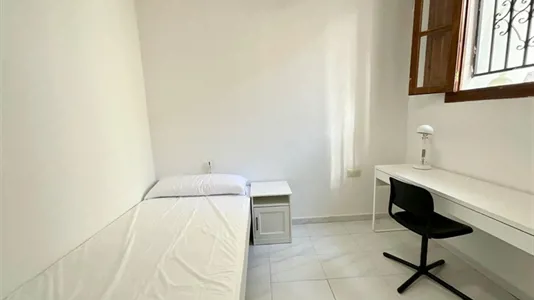 Rooms in Valencia Ciutat Vella - photo 3