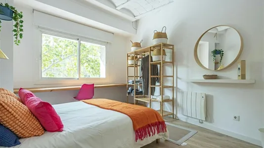 Rooms in Barcelona Eixample - photo 7