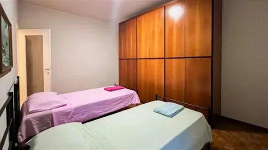 Rooms in Milano Zona 8 - Fiera, Gallaratese, Quarto Oggiaro - photo 3