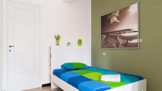 Rooms in Milano Zona 8 - Fiera, Gallaratese, Quarto Oggiaro - photo 8