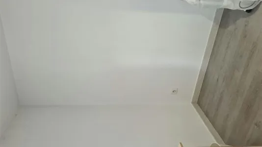 Rooms in el Camí de Vera - photo 3