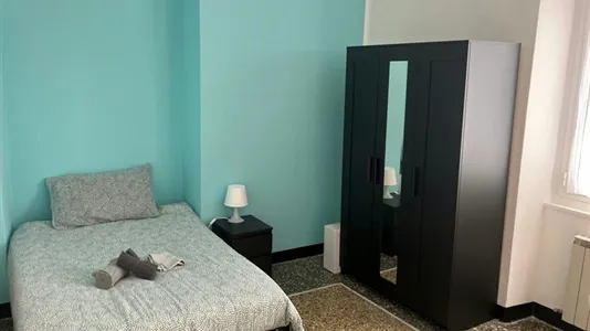 Rooms in Genoa - photo 1