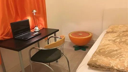 Rooms in Hamburg Mitte - photo 1