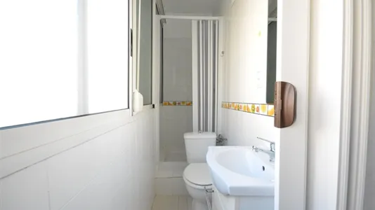 Rooms in Valencia Algirós - photo 8