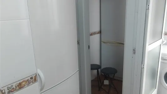 Rooms in Almería - photo 6