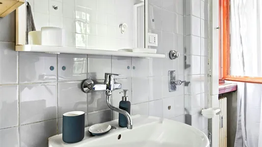 Rooms in Milano Zona 8 - Fiera, Gallaratese, Quarto Oggiaro - photo 5