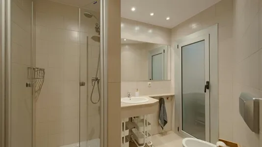 Rooms in Barcelona Sarrià-St. Gervasi - photo 5