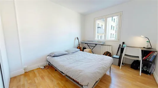 Rooms in Grenoble - photo 1