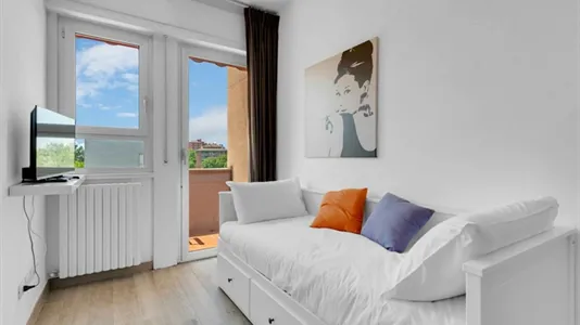 Apartments in Milano Zona 8 - Fiera, Gallaratese, Quarto Oggiaro - photo 1