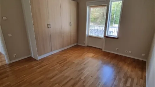 Houses in Södertälje - photo 10