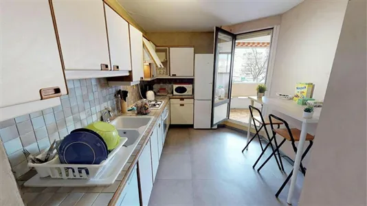 Rooms in Lyon - photo 9