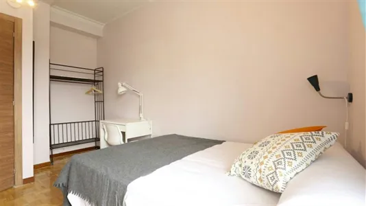 Rooms in Madrid Chamartín - photo 2