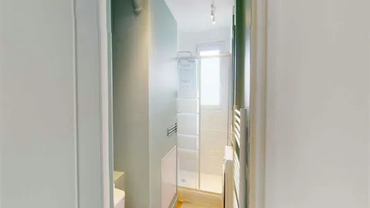 Rooms in Paris 17ème arrondissement - photo 7