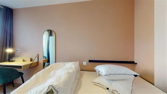 Rooms in Aix-en-Provence - photo 2