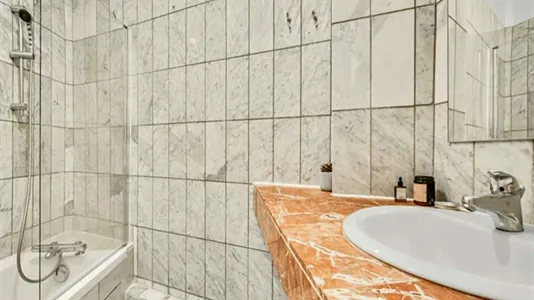 Rooms in Paris 15ème arrondissement - photo 9