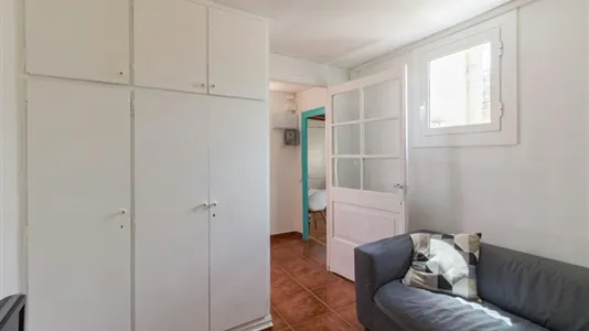 Apartments in Barcelona Ciutat Vella - photo 4