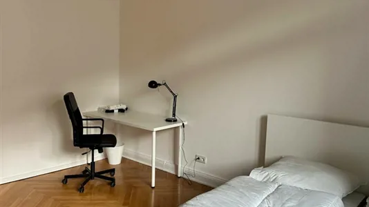 Rooms in Berlin Charlottenburg-Wilmersdorf - photo 2