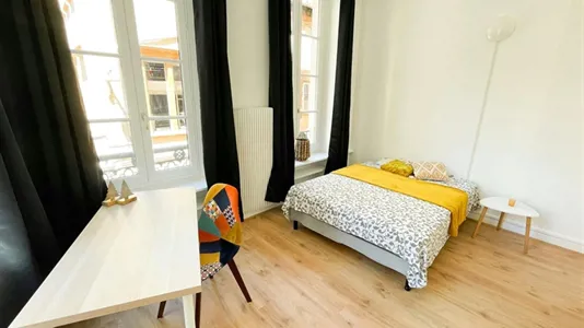 Rooms in Lyon - photo 2
