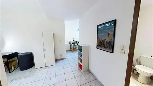 Apartments in Saint-Étienne - photo 6