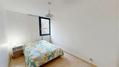 Room for rent in Grenoble, Auvergne-Rhône-Alpes