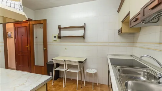 Rooms in Málaga - photo 7