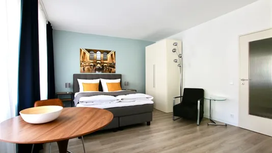 Apartments in Cologne Innenstadt - photo 7