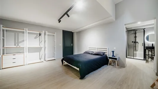 Rooms in Charleroi - photo 2