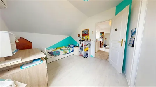 Houses in Grenoble - photo 10