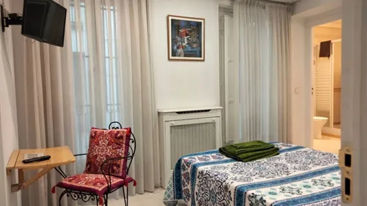 Rooms in Madrid Centro - photo 5
