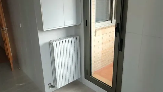 Rooms in Zaragoza - photo 7