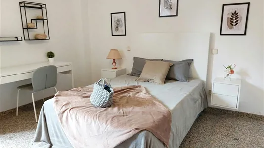 Rooms in Madrid Fuencarral-El Pardo - photo 2