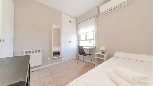 Rooms in Madrid Usera - photo 1