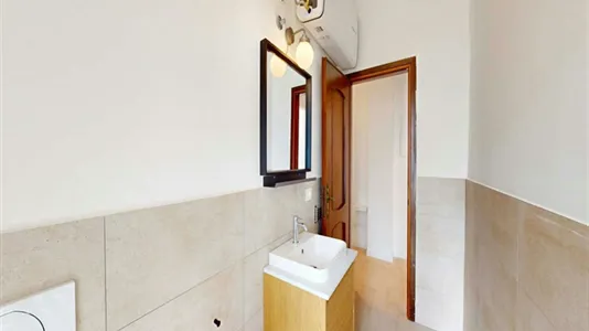 Rooms in Milano Zona 2 - Stazione Centrale, Gorla, Turro, Greco, Crescenzago - photo 9