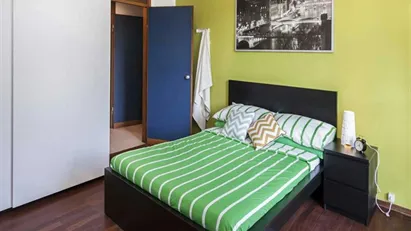 Room for rent in Milano Zona 6 - Barona, Lorenteggio, Milan