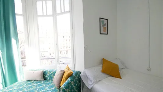 Rooms in Barcelona Eixample - photo 4