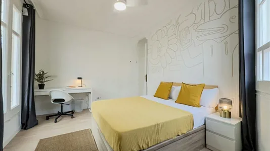 Rooms in Barcelona Ciutat Vella - photo 1