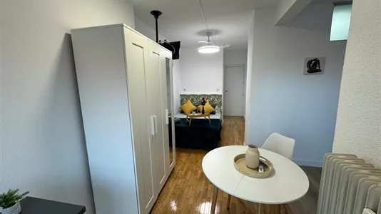 Rooms in Madrid Centro - photo 4