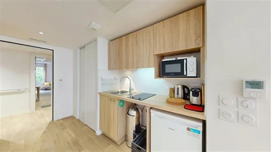 Rooms in Nanterre - photo 2