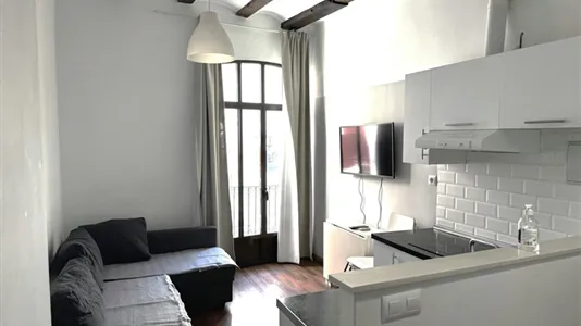 Apartments in Valencia Ciutat Vella - photo 1