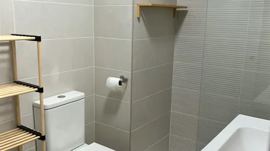 Rooms in Málaga - photo 7