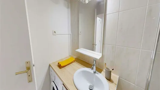 Rooms in Paris 15ème arrondissement - photo 9