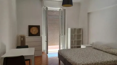 Room for rent in Milano Zona 1 - Centro storico, Milan