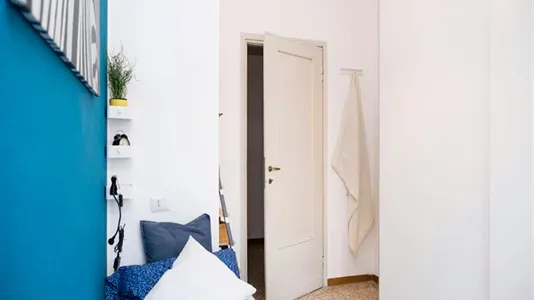 Rooms in Milano Zona 8 - Fiera, Gallaratese, Quarto Oggiaro - photo 2